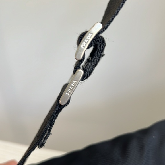 Prada nylon messanger bag Black silver Hardware Y2K Classic - Picture 3 of 8